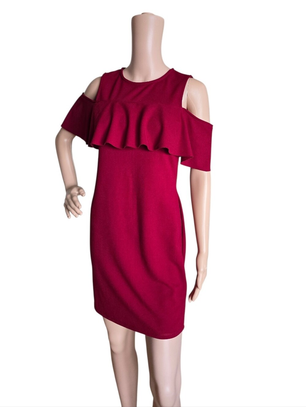 Cold-Shoulder Ruffle Sheath Dress in Deep Red - Picture 13 of 16
